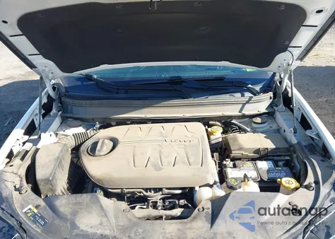 2019 Jeep Cherokee Latitude Plus Fwd z USA, uszkodzony, nr VIN 1C4PJLLX7KD439567